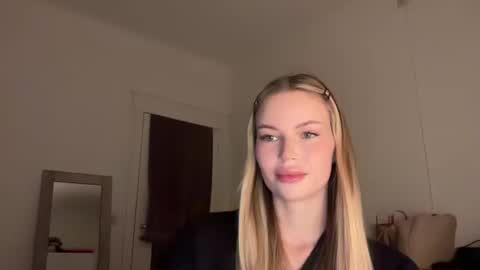 glow_angel online show from 01/21/25, 05:41