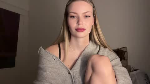 glow_angel online show from 02/24/25, 09:20