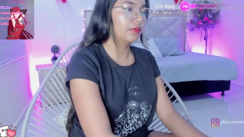 Moon Nicoll  online show from 01/12/25, 03:39