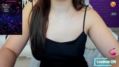 Mia online show from 11/28/25, 08:44