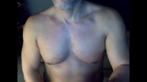 Snapshot of gnegneita chatting on 01/15/26, 12:32 gnegneita online show from 01/15/26, 12:32