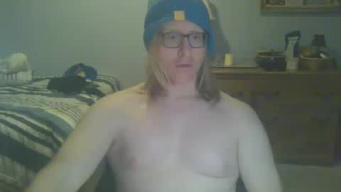 Snapshot of gnger31foru chatting on 12/16/24, 12:48 Steven Meadow online show from 12/16/24, 12:48