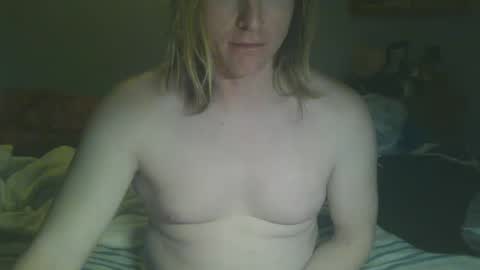 Snapshot of gnger31foru chatting on 01/05/25, 01:45 Steven Meadow online show from 01/05/25, 01:45