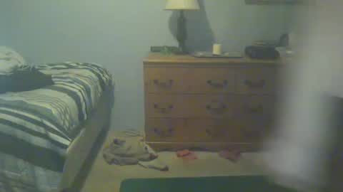 Snapshot of gnger31foru chatting on 01/28/25, 12:43 Steven Meadow online show from 01/28/25, 12:43