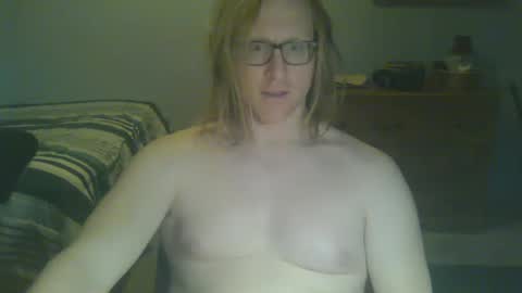 Snapshot of gnger31foru chatting on 01/30/25, 03:00 Steven Meadow online show from 01/30/25, 03:00