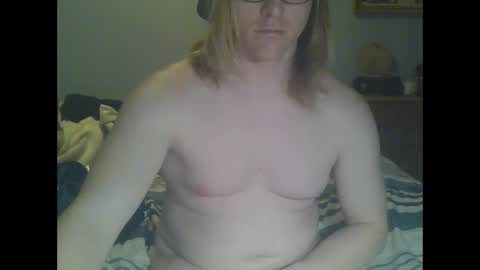 Snapshot of gnger31foru chatting on 02/11/25, 01:20 Steven Meadow online show from 02/11/25, 01:20