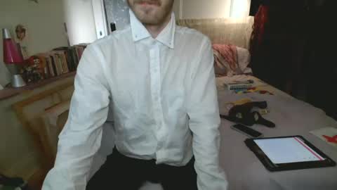 Snapshot of gnickname chatting on 06/12/26, 12:20 gnickname online show from 06/12/26, 12:20