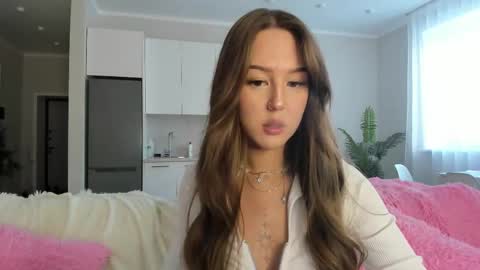 Lina online show from 02/05/26, 08:30