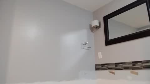 Snapshot of goblue4133 chatting on 12/21/24, 05:03 goblue4133 online show from 12/21/24, 05:03