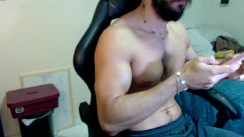 Snapshot of god_hunkules chatting on 05/01/26, 03:38 god hunkules online show from 05/01/26, 03:38