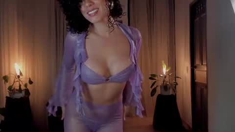 Snapshot of goddes_helena chatting on 07/12/26, 11:51 Elena online show from 07/12/26, 11:51