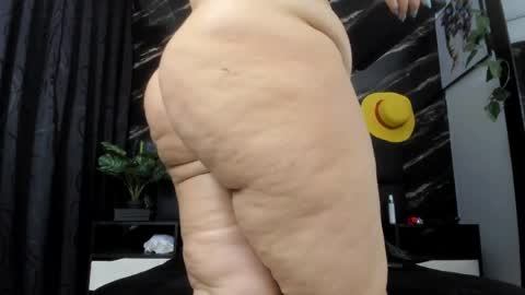 Aretha online show from 04/29/26, 04:05