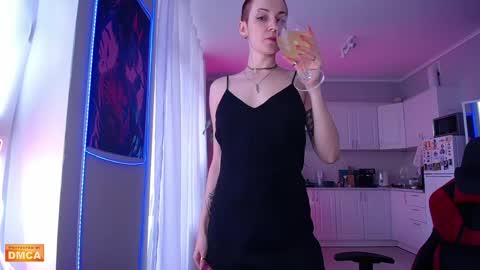 Snapshot of goddess_elpisfoxter chatting on 06/05/26, 03:35 Elpis Foxter online show from 06/05/26, 03:35