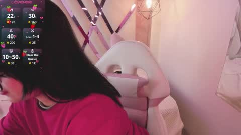 Snapshot of goddess_martina chatting on 02/06/26, 01:03 M A R T I N A online show from 02/06/26, 01:03