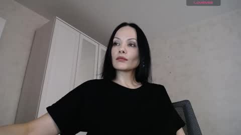 Oksana online show from 11/20/25, 01:22