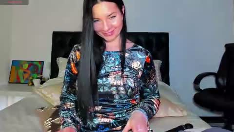 Snapshot of goddess_squirt_ chatting on 06/12/26, 12:42 Katrin online show from 06/12/26, 12:42