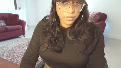 Snapshot of goddess_xandra_xquisite chatting on 04/23/26, 12:40 Xandra The Goddess online show from 04/23/26, 12:40