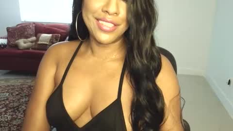 Snapshot of goddess_xandra_xquisite chatting on 06/01/26, 02:08 Xandra The Goddess online show from 06/01/26, 02:08