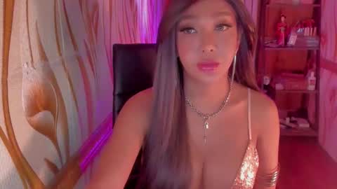 Snapshot of goddessbarbiecum4u chatting on 10/03/25, 05:59 Barbie Brown online show from 10/03/25, 05:59