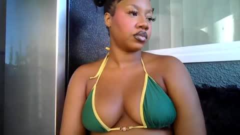 Snapshot of goddessdaisysky chatting on 07/30/26, 01:59 Goddess Daisy Sky online show from 07/30/26, 01:59