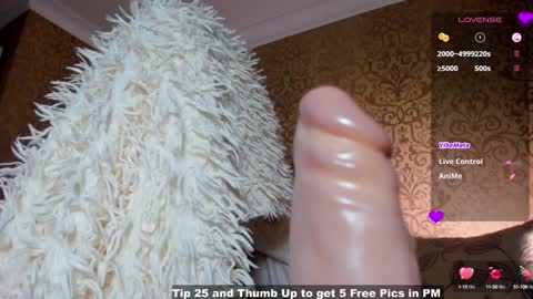 Dana online show from 02/09/25, 02:28