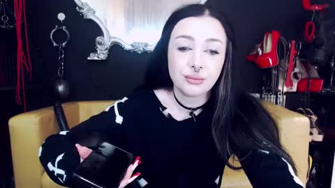 Snapshot of goddessgeorgia chatting on 01/04/25, 01:53 Goddess Georgia online show from 01/04/25, 01:53