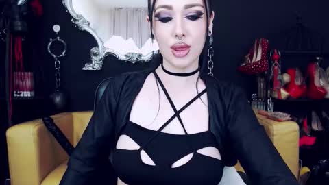 Snapshot of goddessgeorgia chatting on 10/03/25, 02:14 Goddess Georgia online show from 10/03/25, 02:14