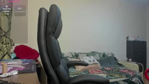 Snapshot of goddessgeorgia chatting on 02/18/26, 04:14 Goddess Georgia online show from 02/18/26, 04:14