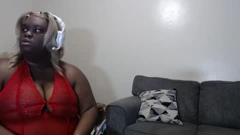 Madame Jackie online show from 12/14/25, 06:41