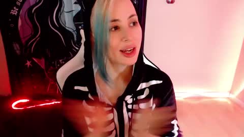 Goddess Lilith  - 111 tks to PM online show from 01/04/25, 04:55