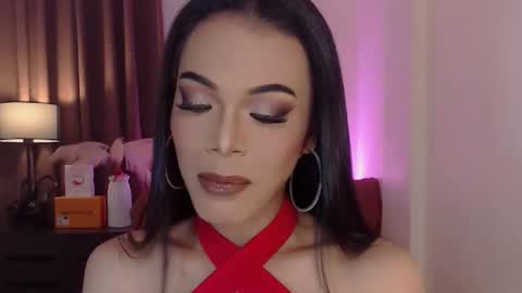 Snapshot of goddessmichaella chatting on 12/20/24, 06:08 Michaella online show from 12/20/24, 06:08