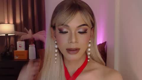 Snapshot of goddessmichaella chatting on 12/21/24, 03:09 Michaella online show from 12/21/24, 03:09