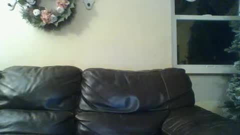 Crystal online show from 12/04/25, 05:39