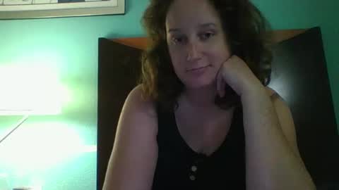 Snapshot of goddessmilfcrysyal chatting on 04/30/26, 09:41 Crystal online show from 04/30/26, 09:41
