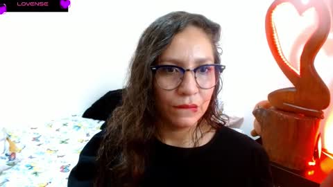  Naih Reyes online show from 12/28/24, 05:23