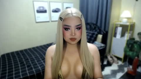 Snapshot of goddessnatalieheart chatting on 06/25/26, 01:59 NATALIE HEART online show from 06/25/26, 01:59