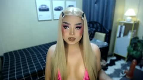 Snapshot of goddessnatalieheart chatting on 06/29/26, 01:55 NATALIE HEART online show from 06/29/26, 01:55