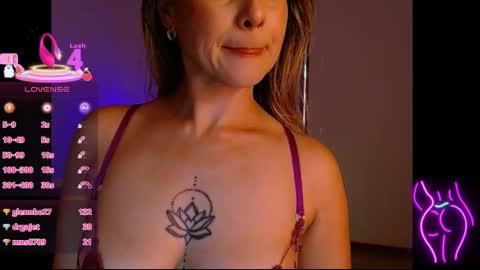 Victoria online show from 03/01/25, 02:04