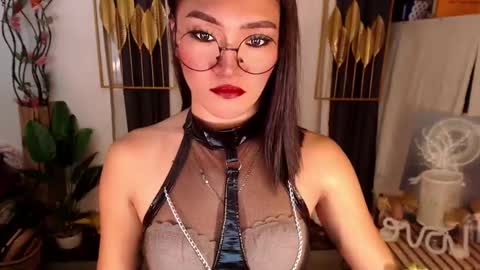 Snapshot of goddessquinnie chatting on 02/04/25, 01:13 quinnie online show from 02/04/25, 01:13