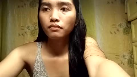 Snapshot of goddessvina7068 chatting on 06/24/26, 04:33 goddessvina7068 online show from 06/24/26, 04:33
