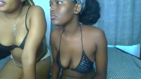 Snapshot of godess_lunah chatting on 05/11/26, 09:15 godess_lunah online show from 05/11/26, 09:15
