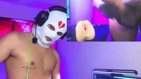 Snapshot of godiegogoxxx chatting on 05/26/26, 05:47 Diego online show from 05/26/26, 05:47