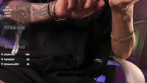 Snapshot of godly_huan chatting on 02/06/25, 03:06 HUAN online show from 02/06/25, 03:06