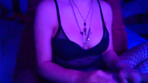 godpphire online show from 10/09/25, 08:07