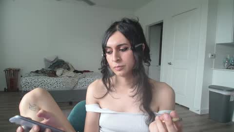 Snapshot of godstar666 chatting on 05/08/26, 12:05 Godstar666 online show from 05/08/26, 12:05