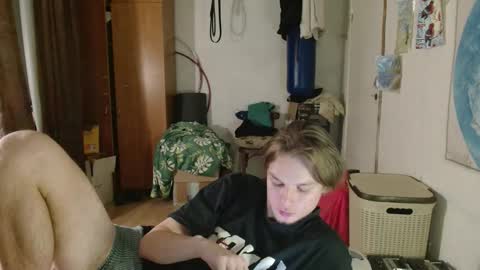 Daniel online show from 12/13/25, 09:42