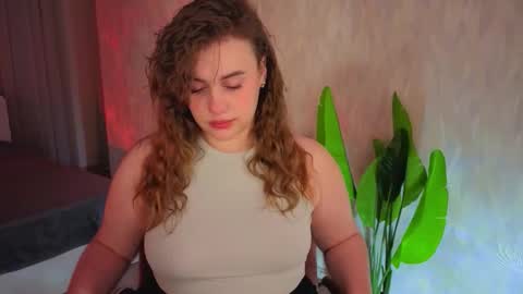 Lilya online show from 02/26/26, 09:25