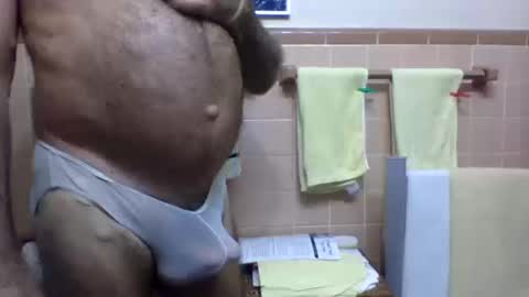 Snapshot of gojo885 chatting on 10/12/25, 05:39 gojo885 online show from 10/12/25, 05:39