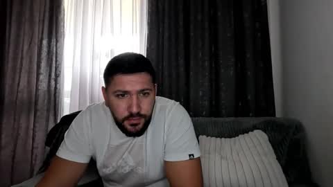 gold_alpha_boy online show from 10/02/25, 10:33