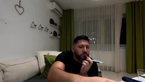 gold_alpha_boy online show from 10/05/25, 07:56